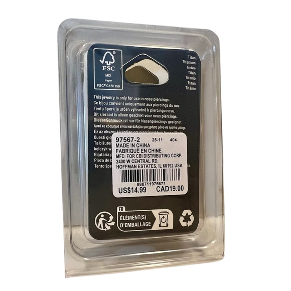 NWT - Claire's Gold Tone Titanium Nose Ring - Size 18G - Picture 3 of 3